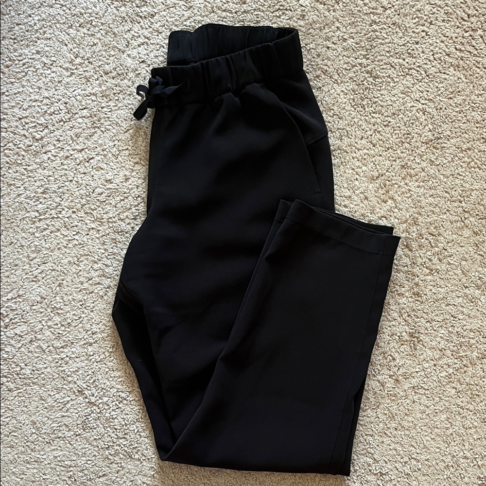 Women’s Lululemon Black Woven 7/8 Pants